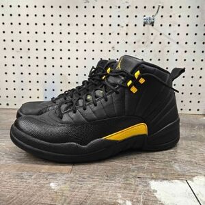 Air jordan 12 retro black taxi